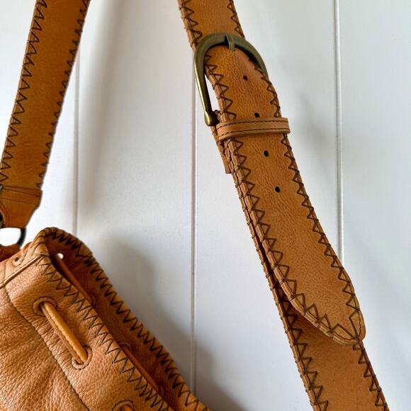 SOLD -E- Free People leather bag fringe tote boho western - Picture 8 of 12